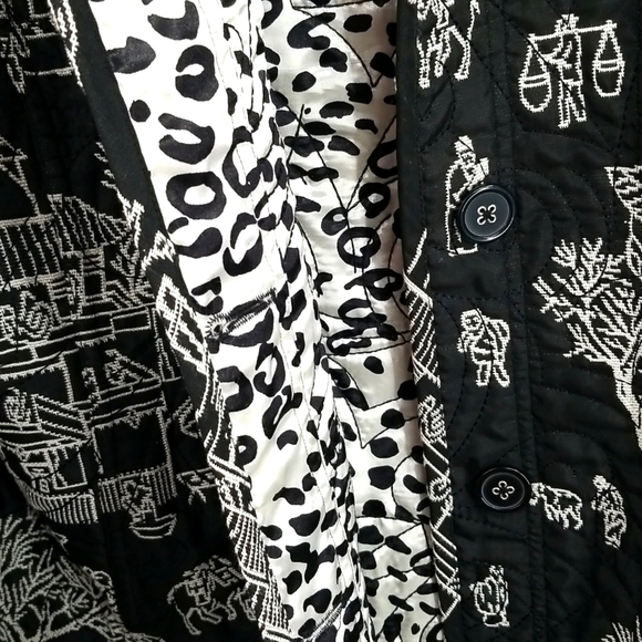 Vintage Quilted Art to Wear Unique Scenic Reversible 2-Sided Black&Silver Jacket - Picture 9 of 10